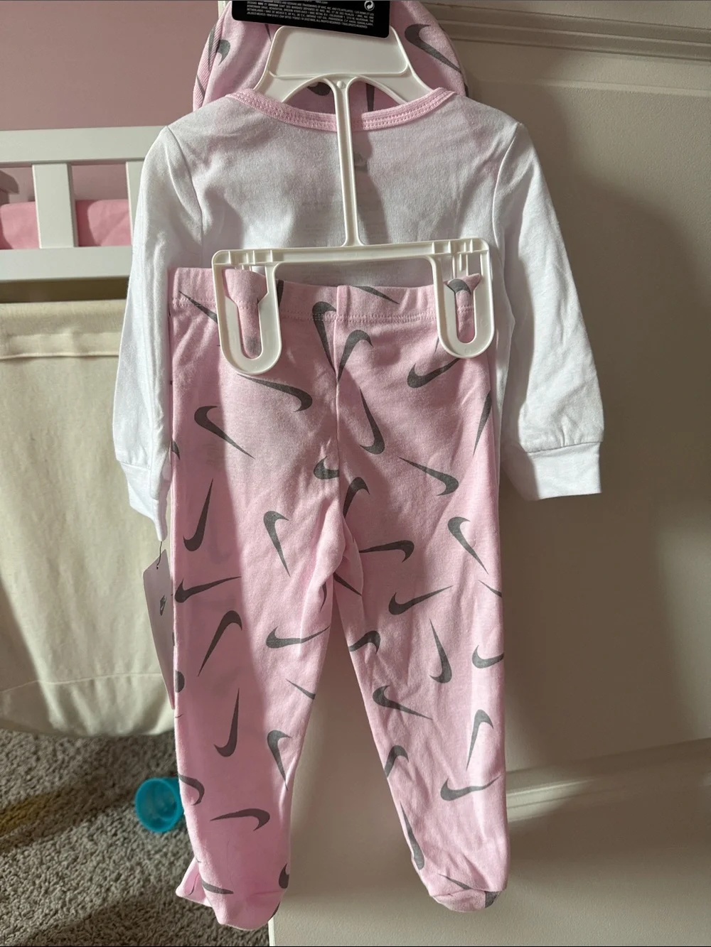 Nike Baby 3-Piece Set - Pink & White with Gray Swoosh